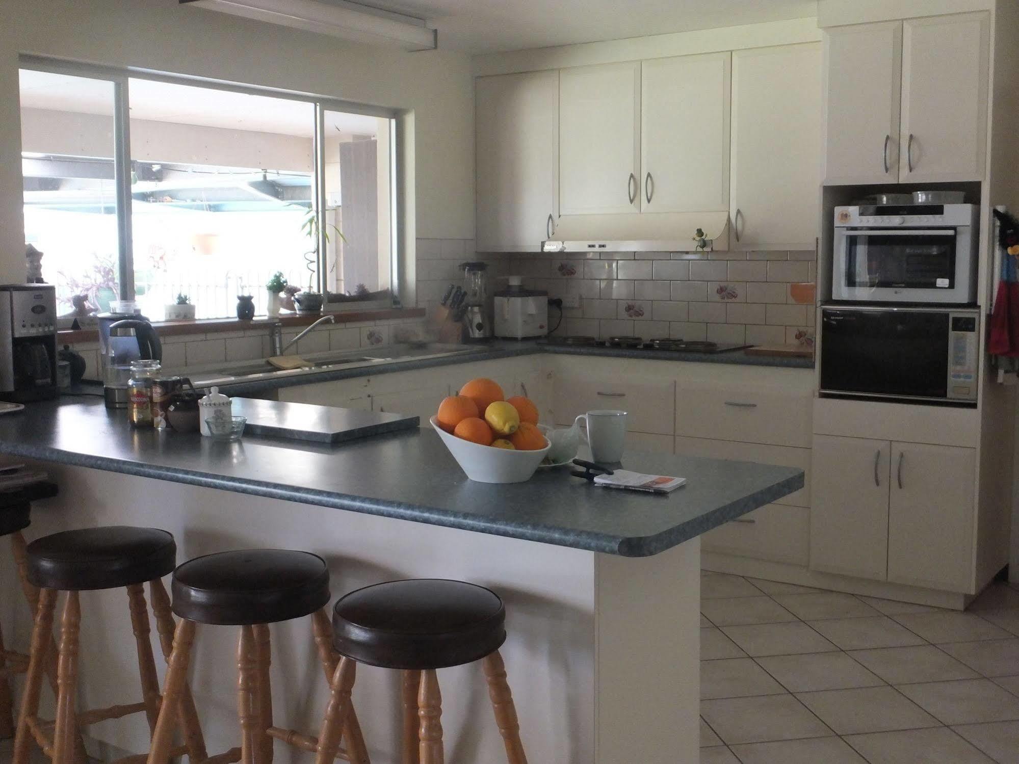 אליס ספרינגס Kathys Place Bed And Breakfast מראה חיצוני תמונה