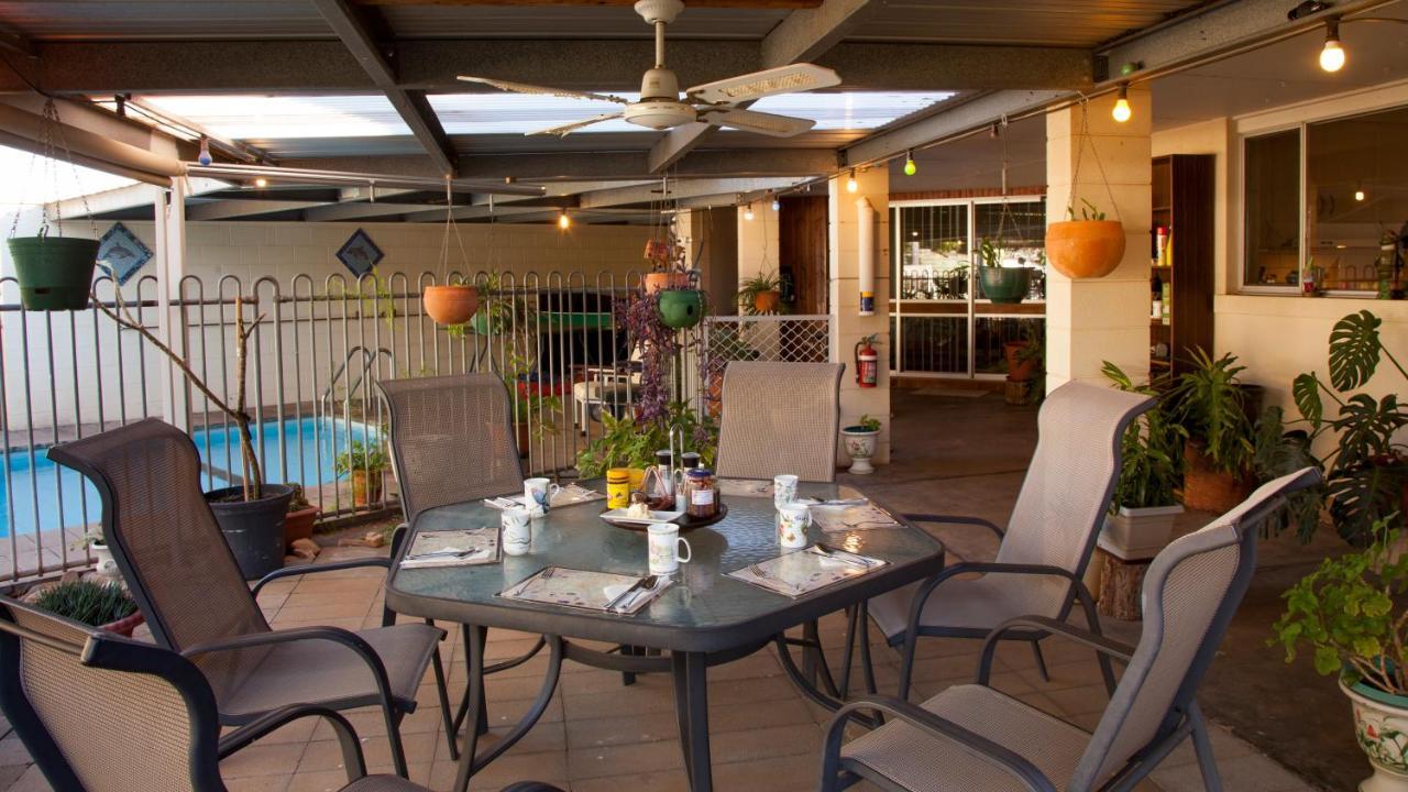 אליס ספרינגס Kathys Place Bed And Breakfast מראה חיצוני תמונה
