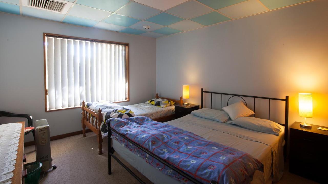 אליס ספרינגס Kathys Place Bed And Breakfast מראה חיצוני תמונה